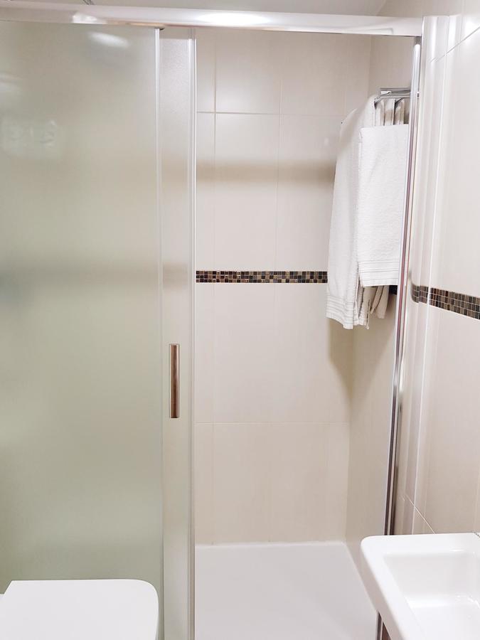 Hostal Puerta Bonita Vista Alegre Мадрид Экстерьер фото